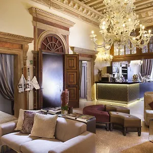 https://arcadia-venice.hotelinveneto.com